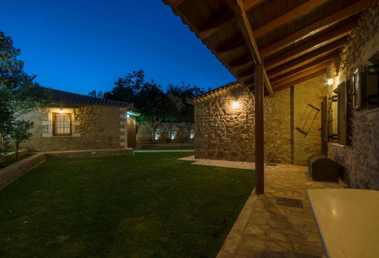 Villa Stone House Messinia à Málta Extérieur photo