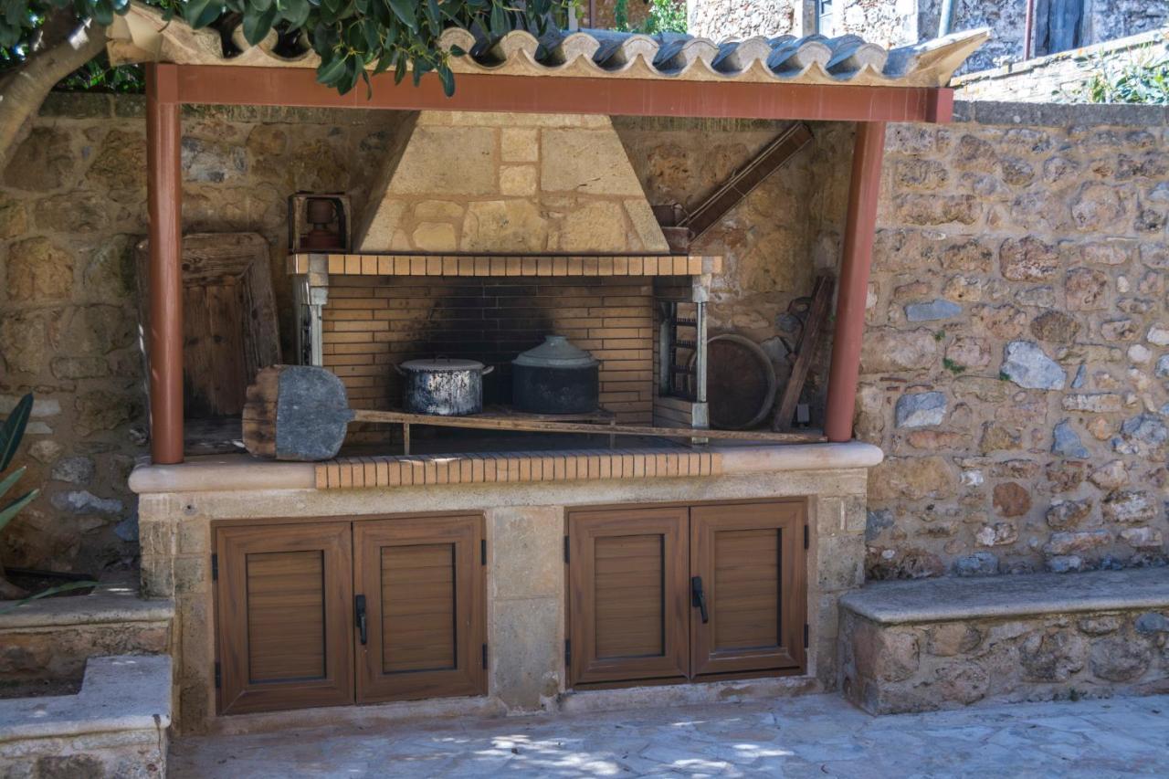 Villa Stone House Messinia à Málta Extérieur photo