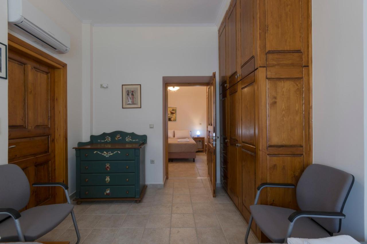 Villa Stone House Messinia à Málta Extérieur photo