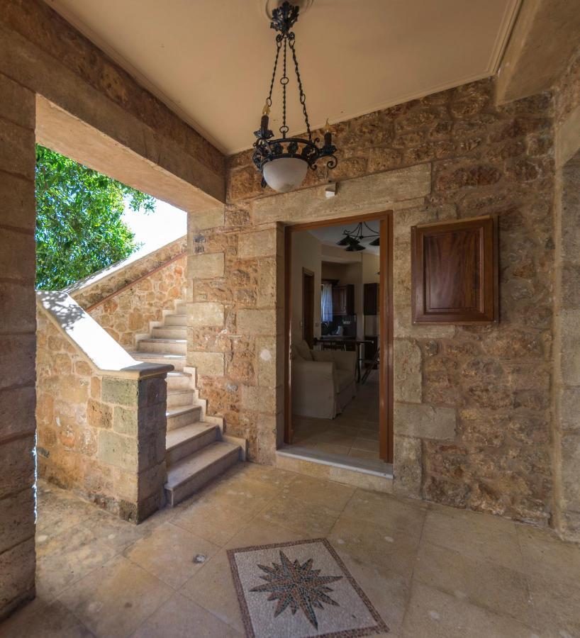 Villa Stone House Messinia à Málta Extérieur photo