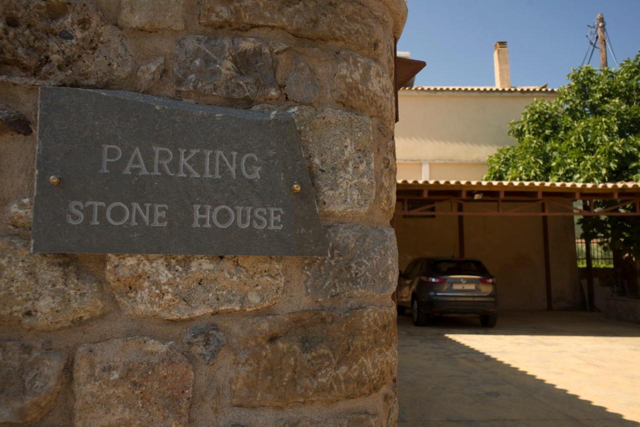 Villa Stone House Messinia à Málta Extérieur photo